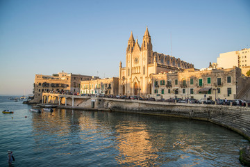 Fototapeta na wymiar Old church on the bay of Malta