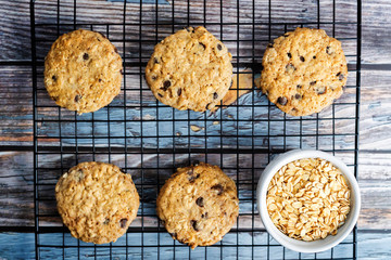 Chocolate chips oatmeal cookies