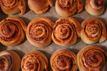 Pizza rolls