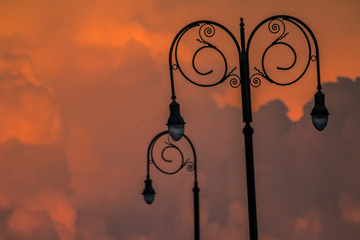 farolas de la habana vieja en el atardecer