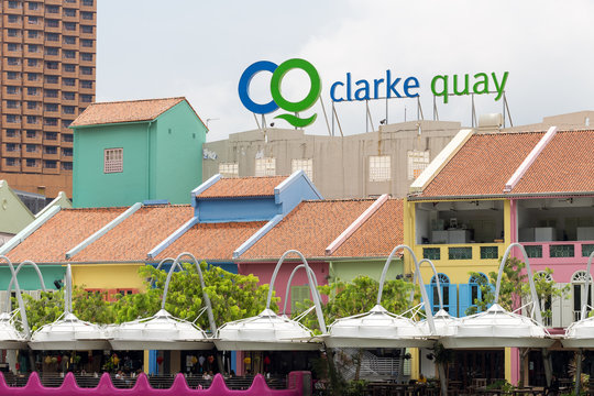 Clarke Quay, A Historical Riverside Quay In Singapore, Located Within The Singapore River Planning Area. Clarke Quay Is One Of Tourist Attractions In Singapore.