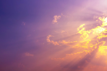 Obraz premium orange yellow sunset light in blue sky