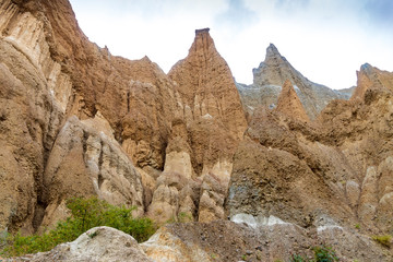 Fototapeta na wymiar Eroded clay cliffs near Omarama in New Zealand