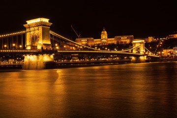 Fototapeta na wymiar night view of budapest - long exposure