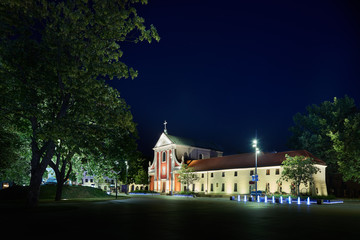 Kościół Rzymskokatolicki przy Placu Litewskim - obrazy, fototapety, plakaty