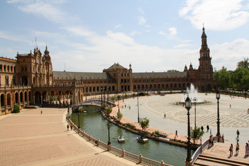 Fototapeta na wymiar An overview of the Plaza De Espana, Sevilla, Spain