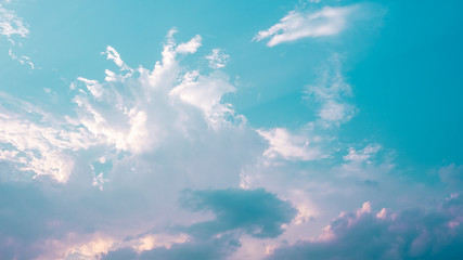 Fototapeta premium Beautiful clouds in blue sky background. Puffy and brilliant white clouds before sunset. Sky and clouds background