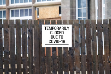 School closed sign due to Coronavirus Covid-19