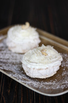 white cakes