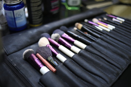 make up brushes