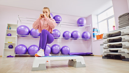 lunges forward exercise