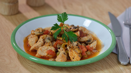 Sauteed chicken with carrots and peas ( Turkish ; Tavuk Sote )