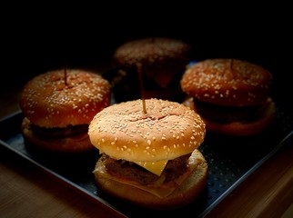 homemade cheeseburgers