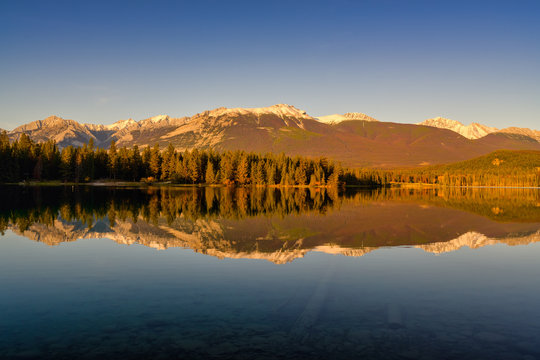 Anette Lake, Jasper Alberta Kanada travel destination