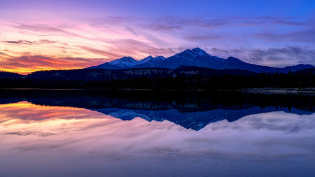 Anette Lake, Jasper Alberta Kanada travel destination
