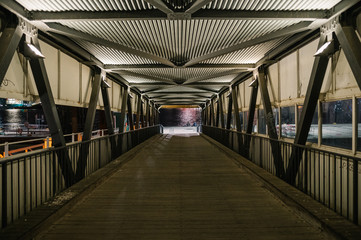 Leere Brücke in Hamburg
