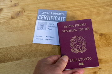 The immunity license and Italian passport to travel in coronavirus times