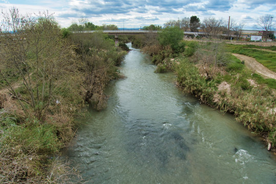 Rio J&uacute;car a su paso por Alzira