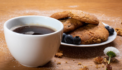 caramel dulche de lece cookies with coffee