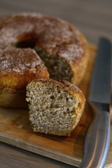 Bolo caseiro de banana com canela