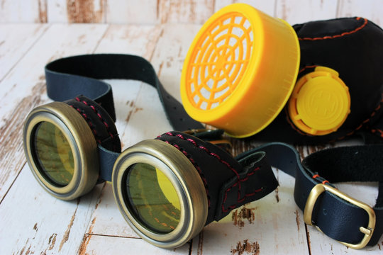 Goggles and a steampunk respirator