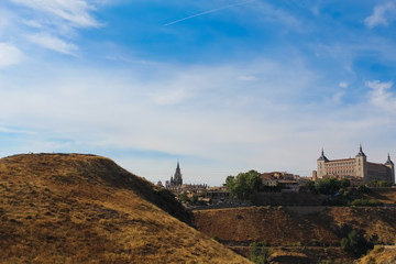 madrid europa toledo roma milan italia viajes turismo colores rio tajo lisboa portugal espa&ntilde;a atardecer urbano castillo medieval renacimiento arte antiguo reina quijote iglesia paisaje cielo azul 