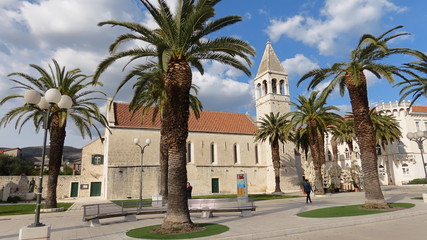 Fototapeta na wymiar Kirche in Kroatien Trogir