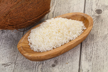 Coconut shredded chip with nut