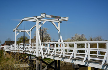 Naklejka premium Hogendiekbrücke Altes Land