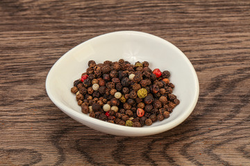 Peppercorn heap in the bowl