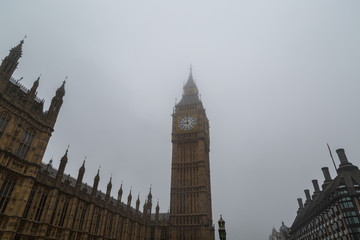 Houses of Parliament, Big Ben, London, fog, sunrise