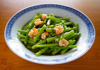 stir fried asparagus with shrimp