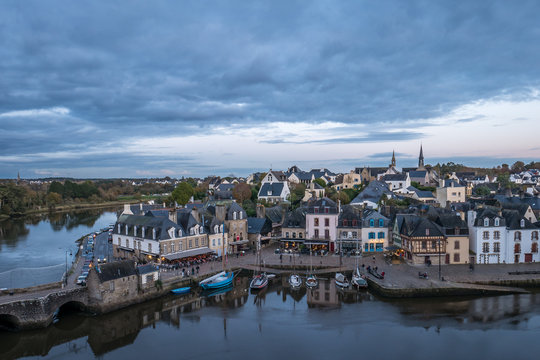 Port de Saint Goustan &agrave; Auray, en d&eacute;but de soir&eacute;e
