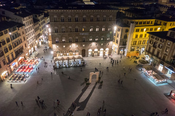 Fototapeta premium aereal night view of Signoria square in Florence