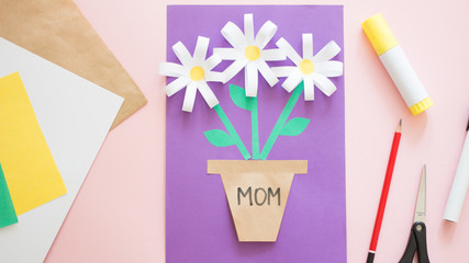 Children gift for Birthday or Mother's Day. How to make paper flower for greeting card. Step 14. Simple creative art project. Step by step instructions. Easy paper applications.