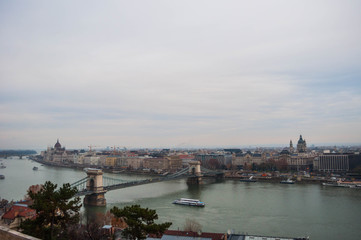 Fototapeta na wymiar vista de la ciudad de budapest