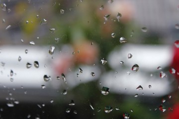 gouttes de pluie sur vitre