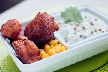 Petits beignets de Maïs au tzatziki