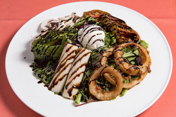 Salad vegetarian