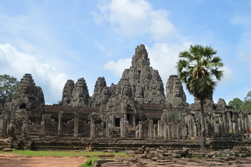 bayon temple in angkor cambodia