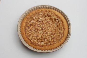 Caramelkuchen mit Erdnüssen.