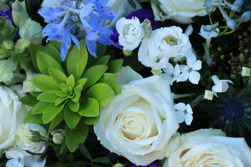 White and blue flower arrangement for a wedding