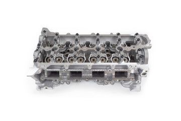 Cylinder head machined for a 16 valve 1200cc gasoline engine compliant with Euro6 anti-pollution regulations