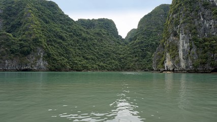 famous ha long bay in vietnam