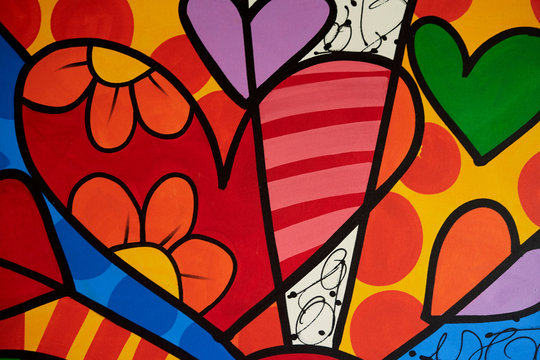 Varios dibujos de colores sobre una tela