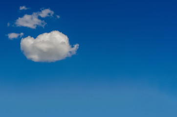 White fluffy cloud in the blue sky