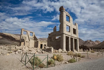 Fotobehang Old bank building at Ghost town Rhyolite, Nevada, USA © damianobuffo