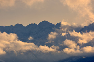 Mięguszowieckie Szczyty - zachód słońca nad Tatrami