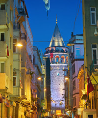 Magnificent night view of Galata Tower