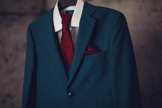 Blue Suit Red Tie Images – Browse 11,182 Stock Photos, Vectors, and Video |  Adobe Stock